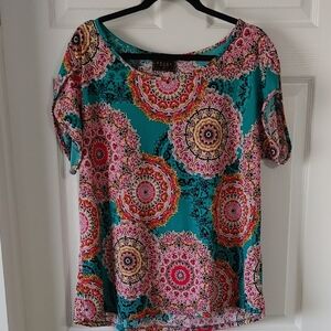 Boutique Textured Short Sleeve Top size 2X Teal Floral Medallion Print Relaxed